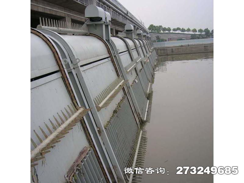 鲅鱼圈水电站电动清污机